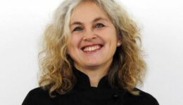 fairbio-blog-idealismus-verbindet-landwirte-und-koeche--adelheid-birmelin-demeter-felderzeugnisse-außer-haus-markt