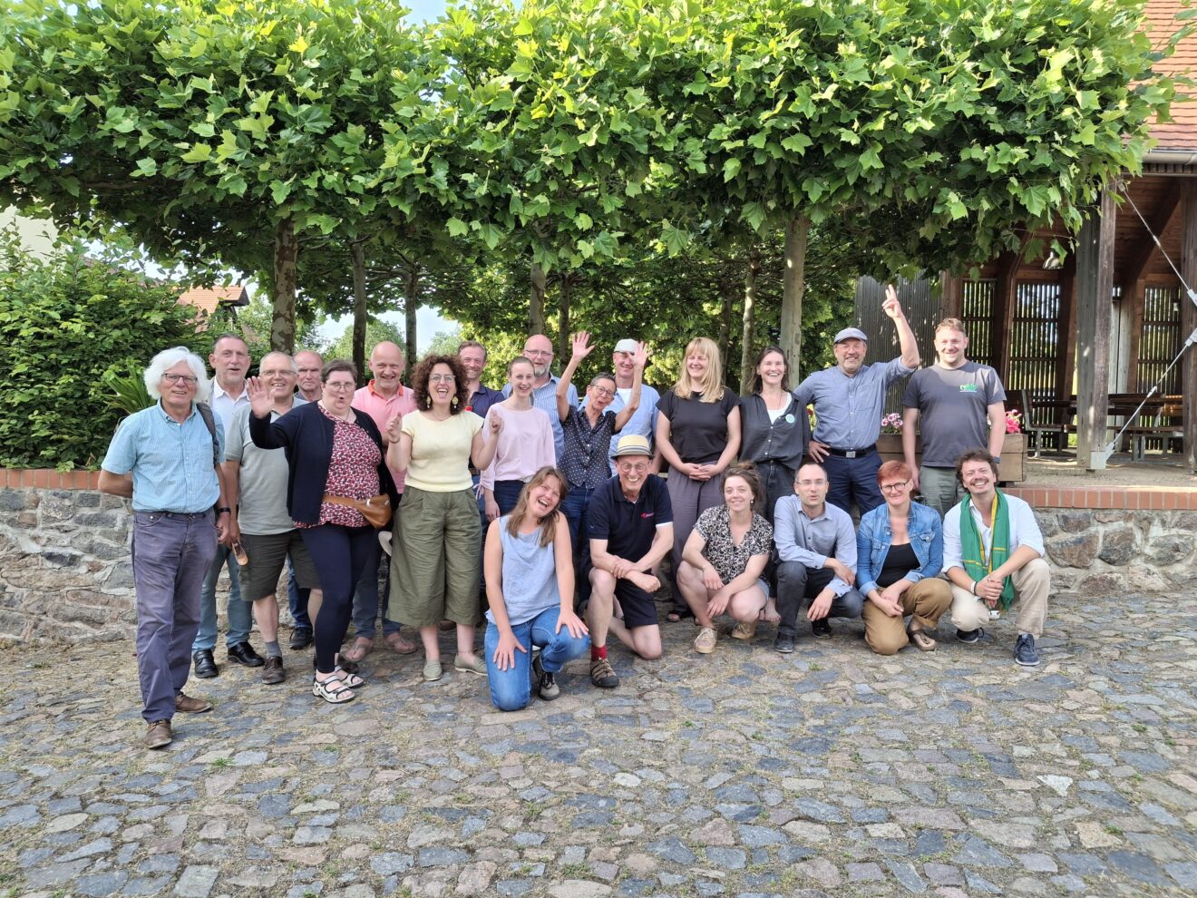 Gründer:innen der Agrarokölogische Praxis-Allianz (APA) am 17. Juni 2025 im Park Canitz. Foto: Atelier Ernährungswende gUG